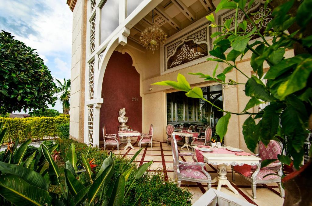 هتل بی پریمیوم بدروم